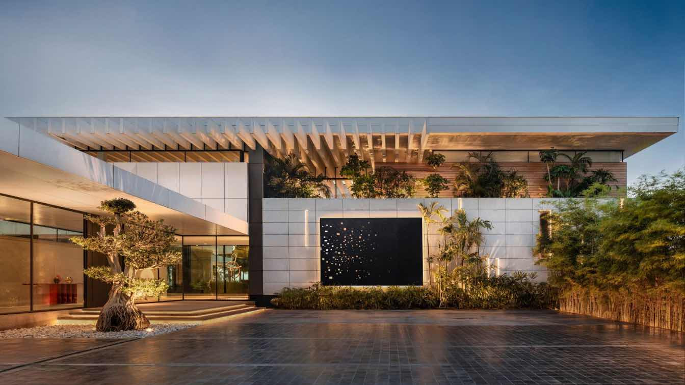 Architecture contemporaine et hospitalite premium a Abidjan