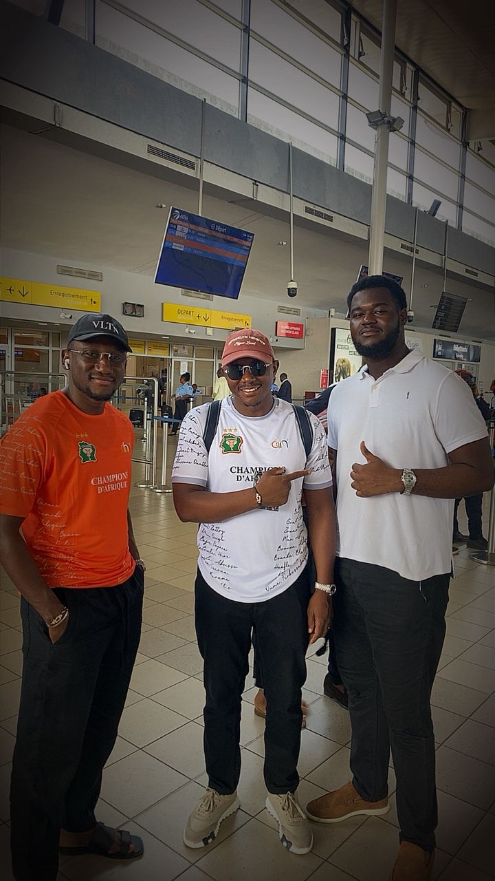 Equipe LMV a l'aeroport