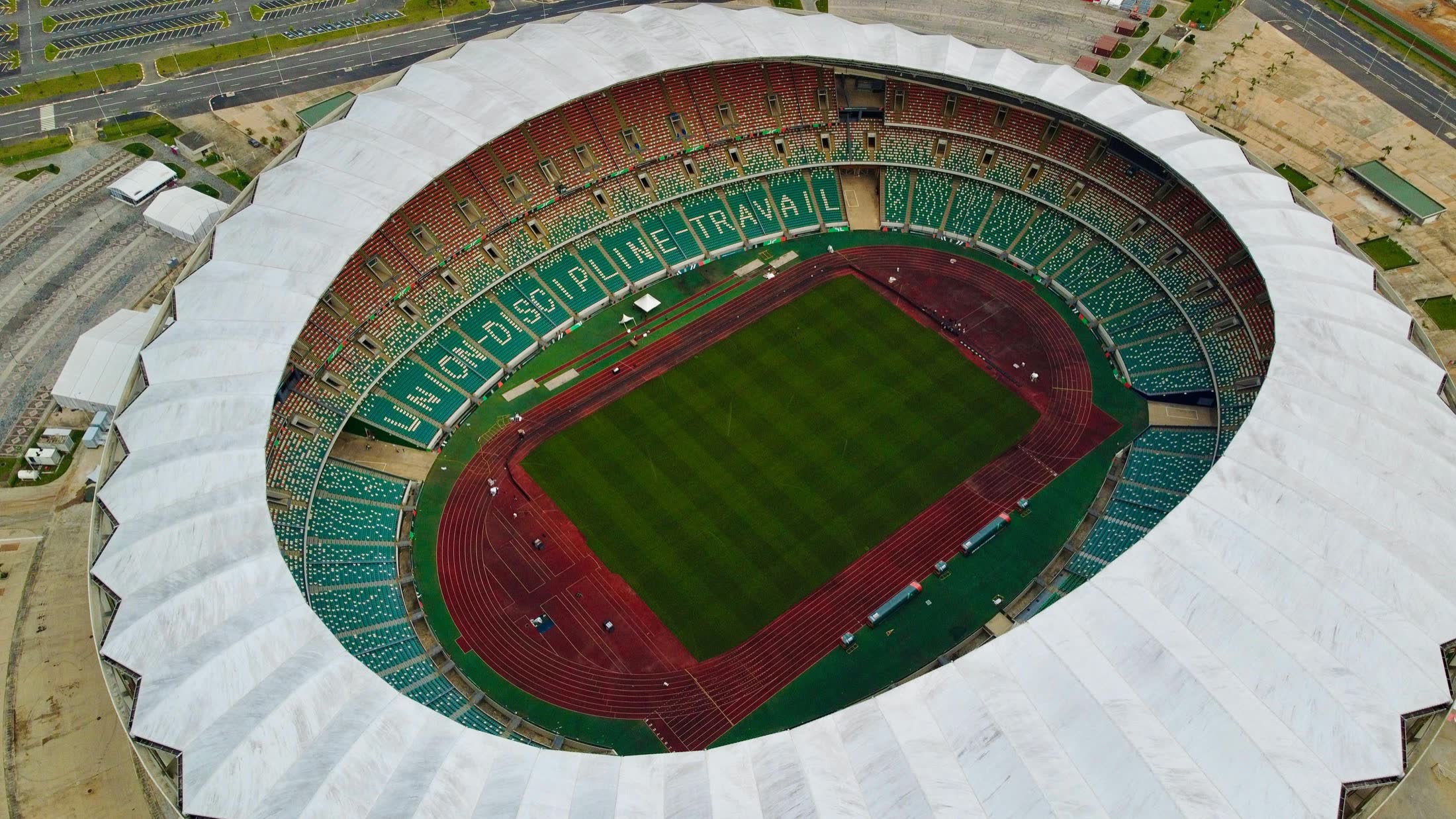 Stade d'Abidjan vu du ciel pour les evenements VIP
